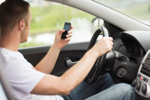 NoLA Lawyer for Distracted Driver Car Accident Injuries