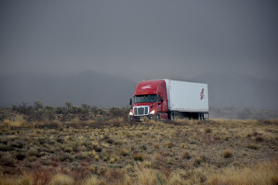 How Dangerous Are A Commercial Truck’s Blind Spots?